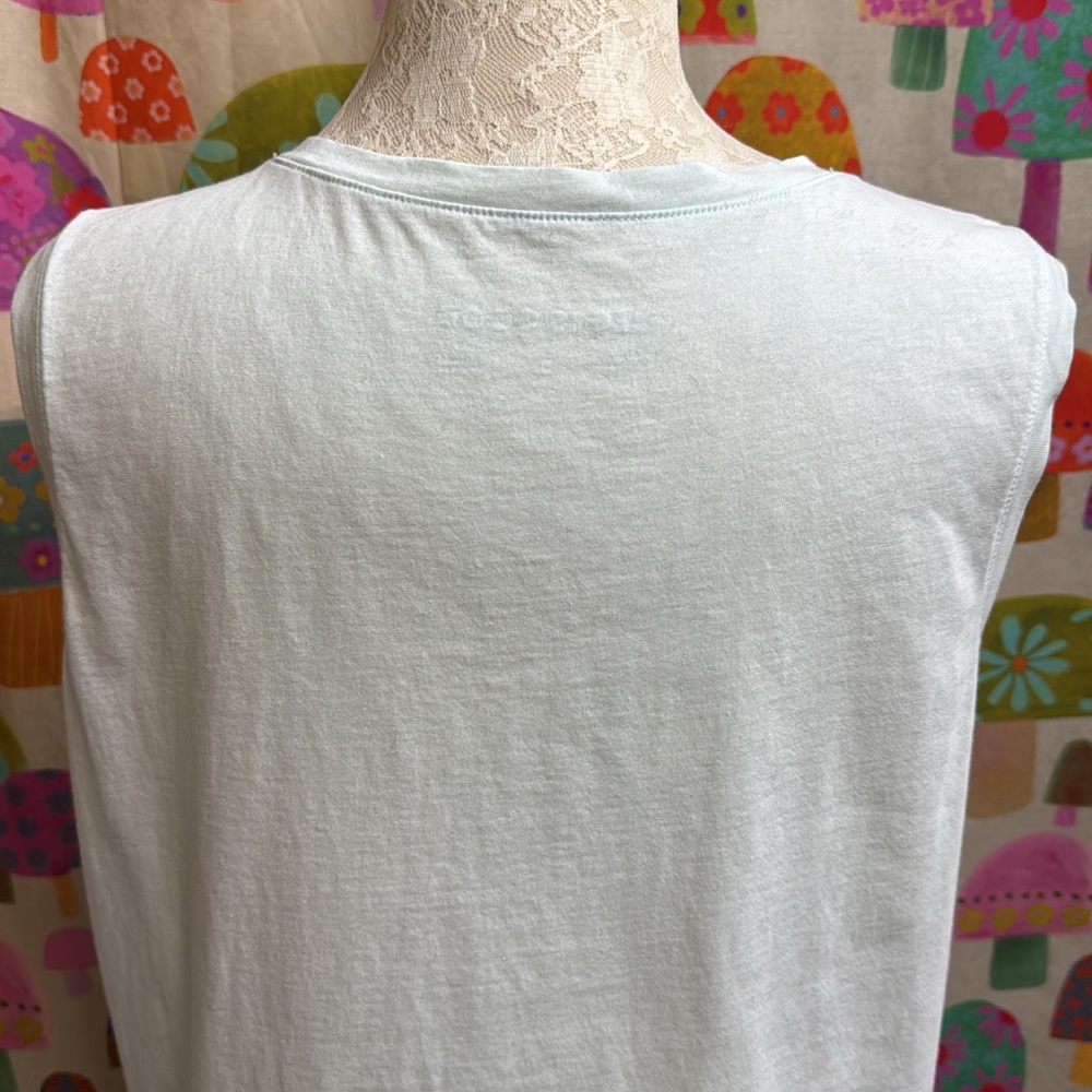 Life is Good Women’s Tank Top. Large - Picture 5 of 8